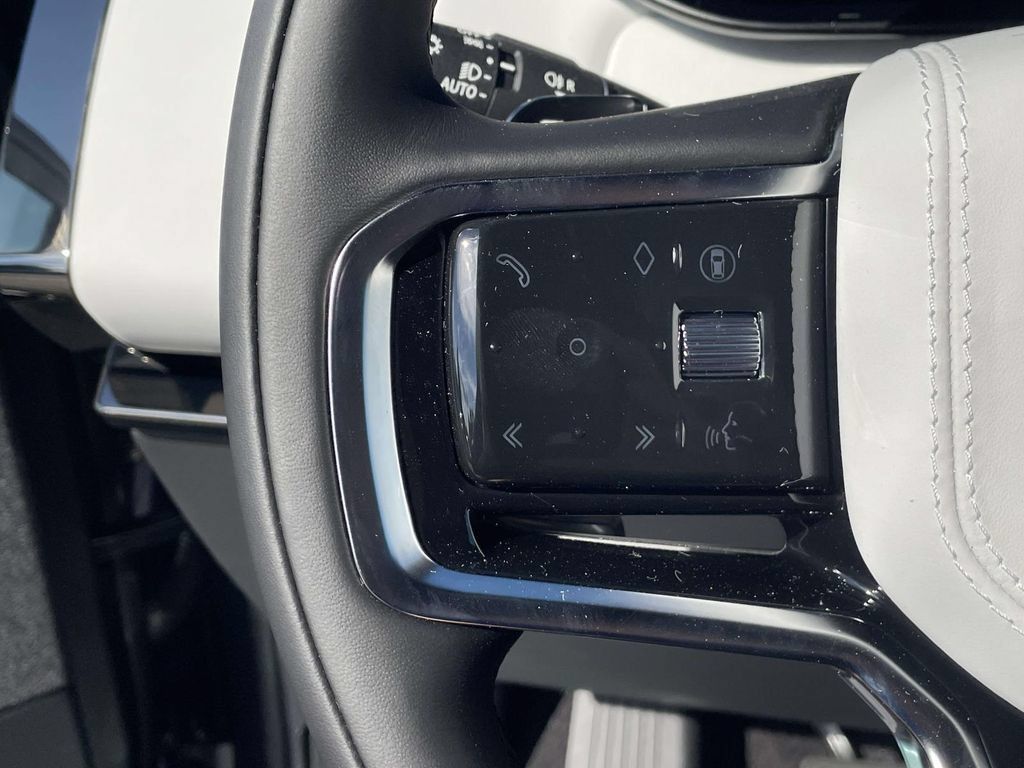 New 2027 Land Rover Range Rover Sport SE AWD/4WD image 34