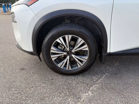 Used 2022 Nissan Rogue SV w/ SV Premium Package FWD image 19