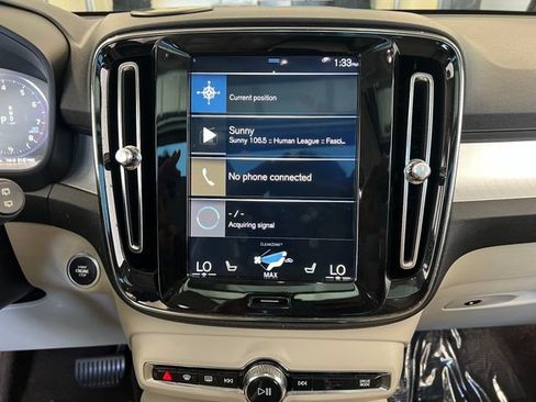 Used 2019 Volvo XC40 T5 Momentum AWD/4WD image 44