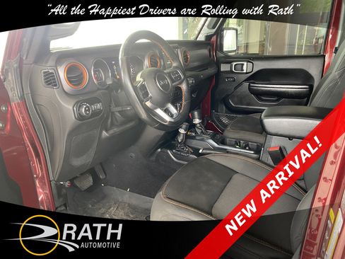 Used 2021 Jeep Gladiator Mojave AWD/4WD image 12