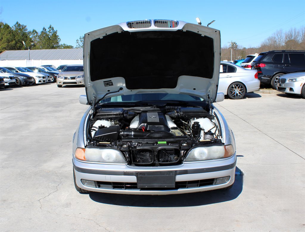 Used 2000 BMW 540i Sedan RWD image 32