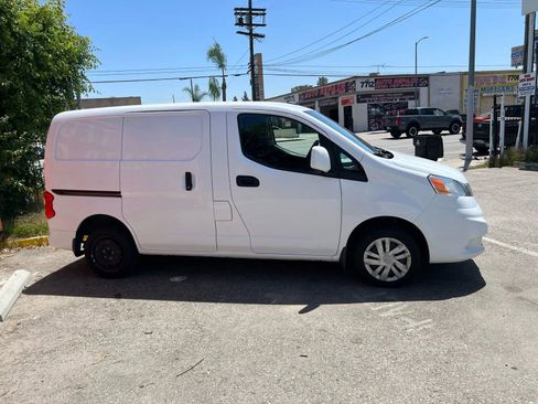 Used 2021 Nissan NV200 SV image 4