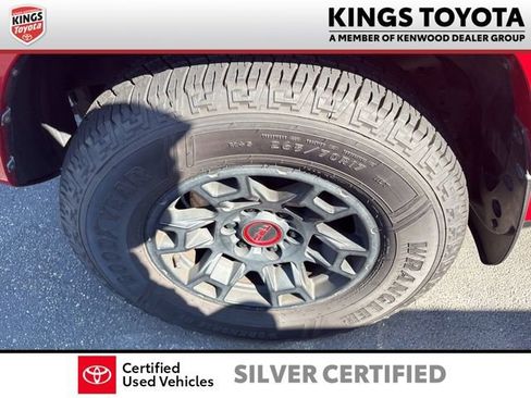Used 2022 Toyota 4Runner TRD Off-Road Premium w/ TRD Black Wheel Package (TMS) AWD/4WD image 12