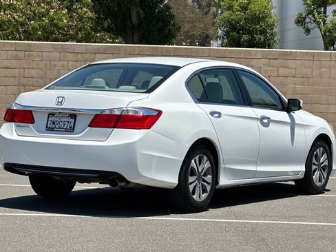 Used 2015 Honda Accord LX image 4