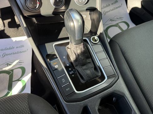 Used 2019 Volkswagen Jetta SE image 24