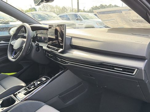 New 2026 Volkswagen Golf image 20
