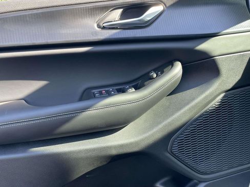 New 2025 Jeep Grand Cherokee Altitude image 27