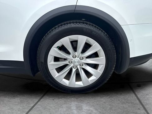 Used 2019 Tesla Model X 100D AWD/4WD image 36