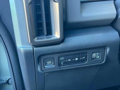 Used 2024 GMC Hummer EV 3X image 30