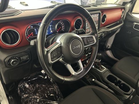 Used 2021 Jeep Wrangler Unlimited Rubicon AWD/4WD image 10