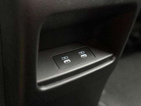 Used 2025 Honda CR-V Sport-L image 32