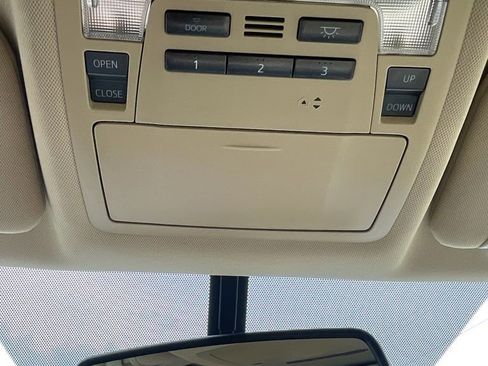 Used 2016 Toyota Highlander XLE FWD image 26