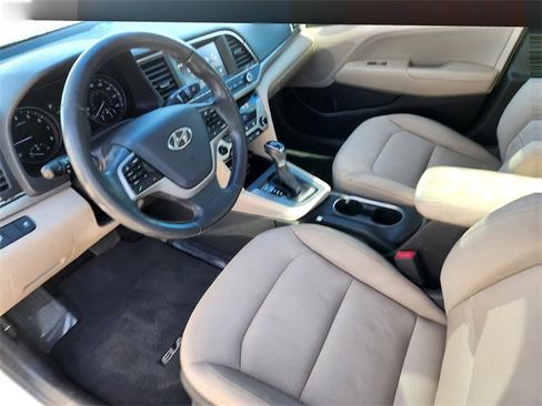 Used 2017 Hyundai Elantra SE w/ SE A/T Tech Package 03 image 7