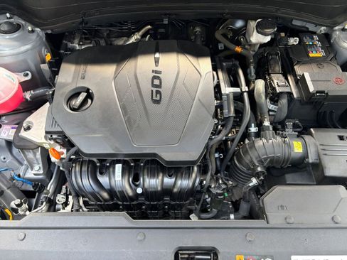 Used 2025 Kia Sportage LX FWD image 30