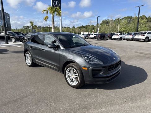 Used 2024 Porsche Macan AWD/4WD image 1