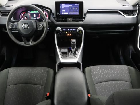 Used 2025 Toyota RAV4 XLE FWD image 30
