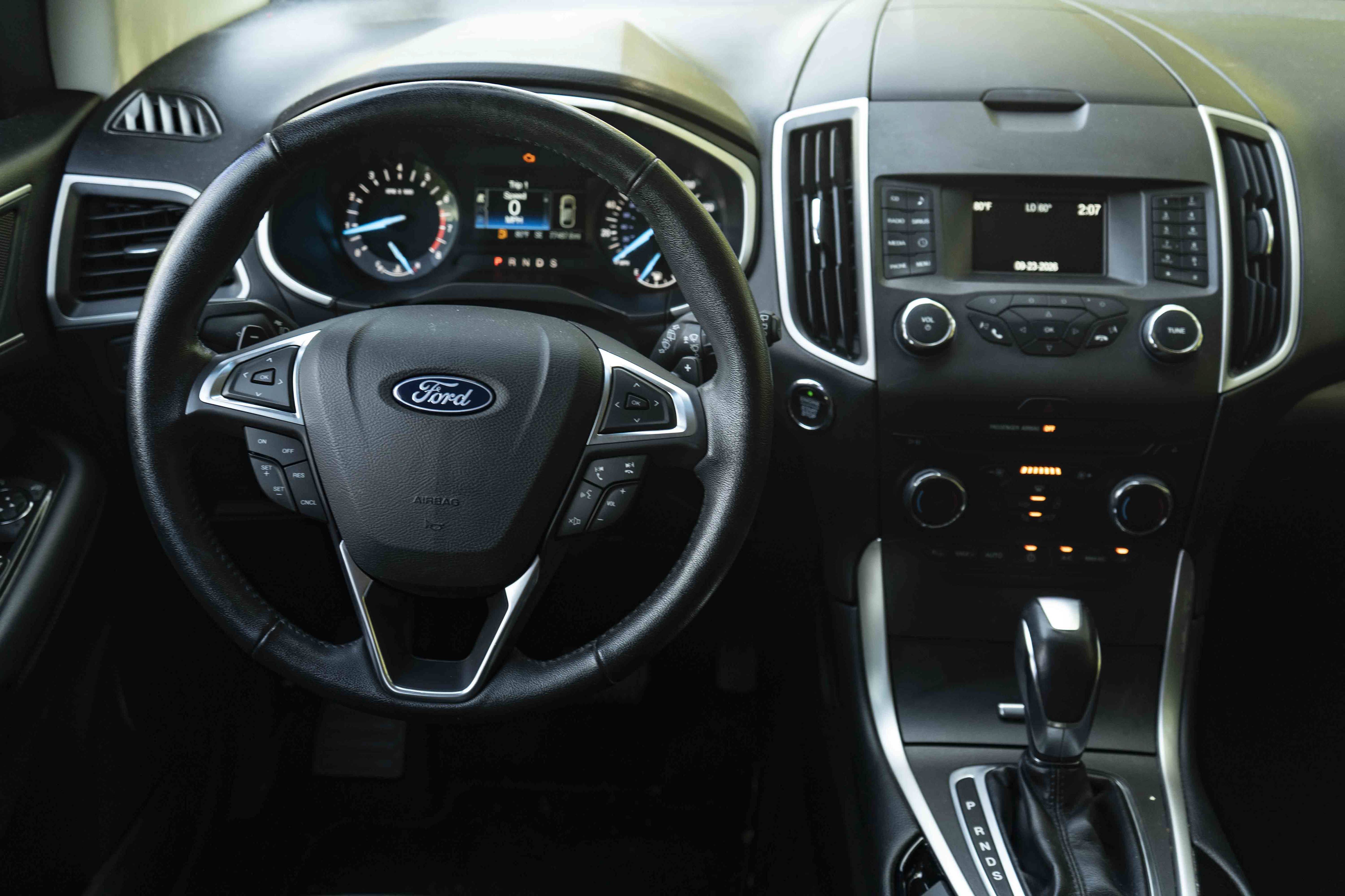 Used 2018 Ford Edge SEL FWD image 19