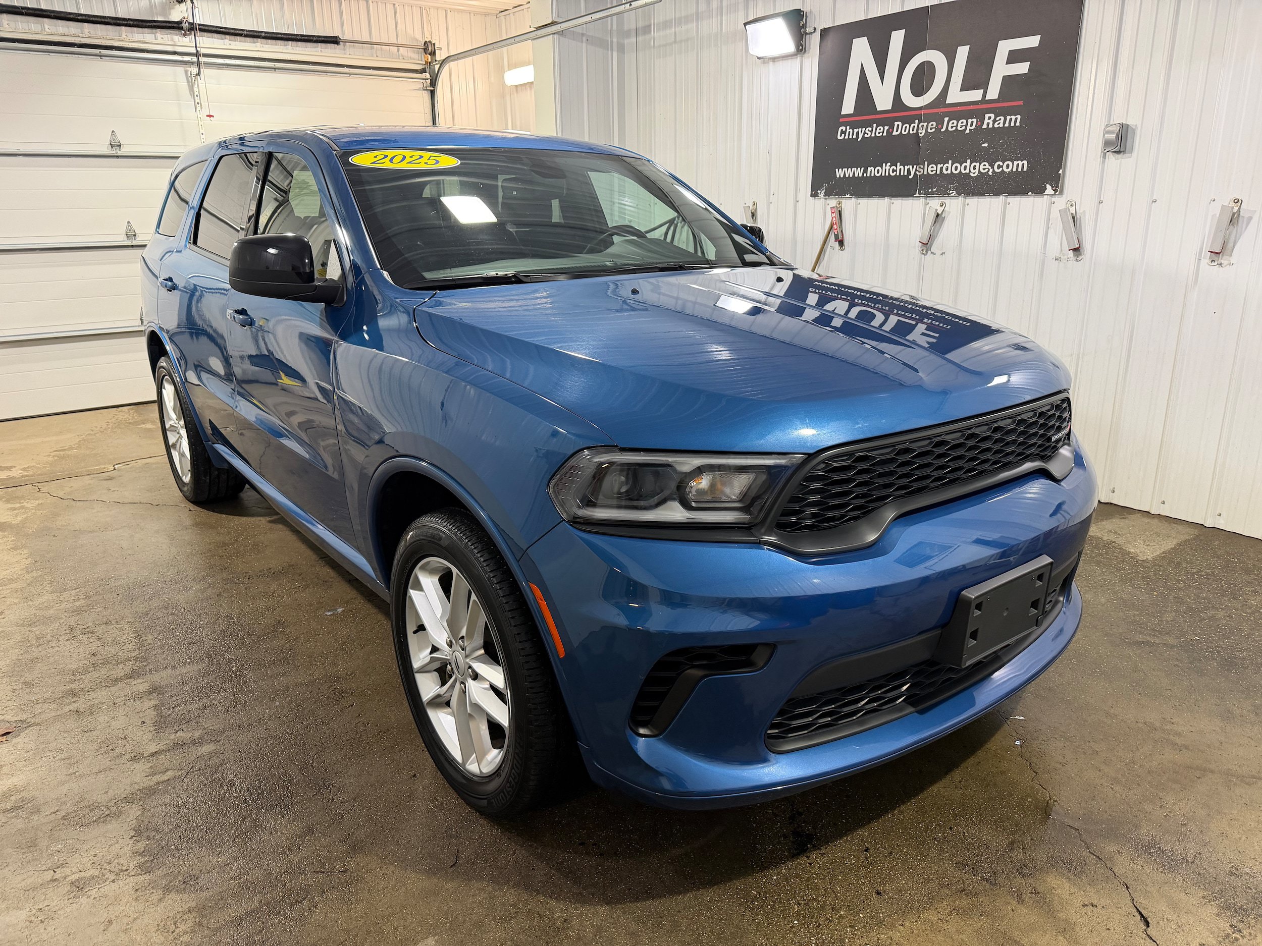 Used 2025 Dodge Durango GT AWD/4WD image 2