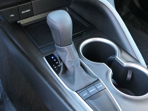 Used 2023 Toyota Camry LE image 23