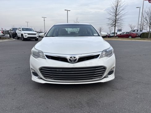 Used 2015 Toyota Avalon XLE image 3