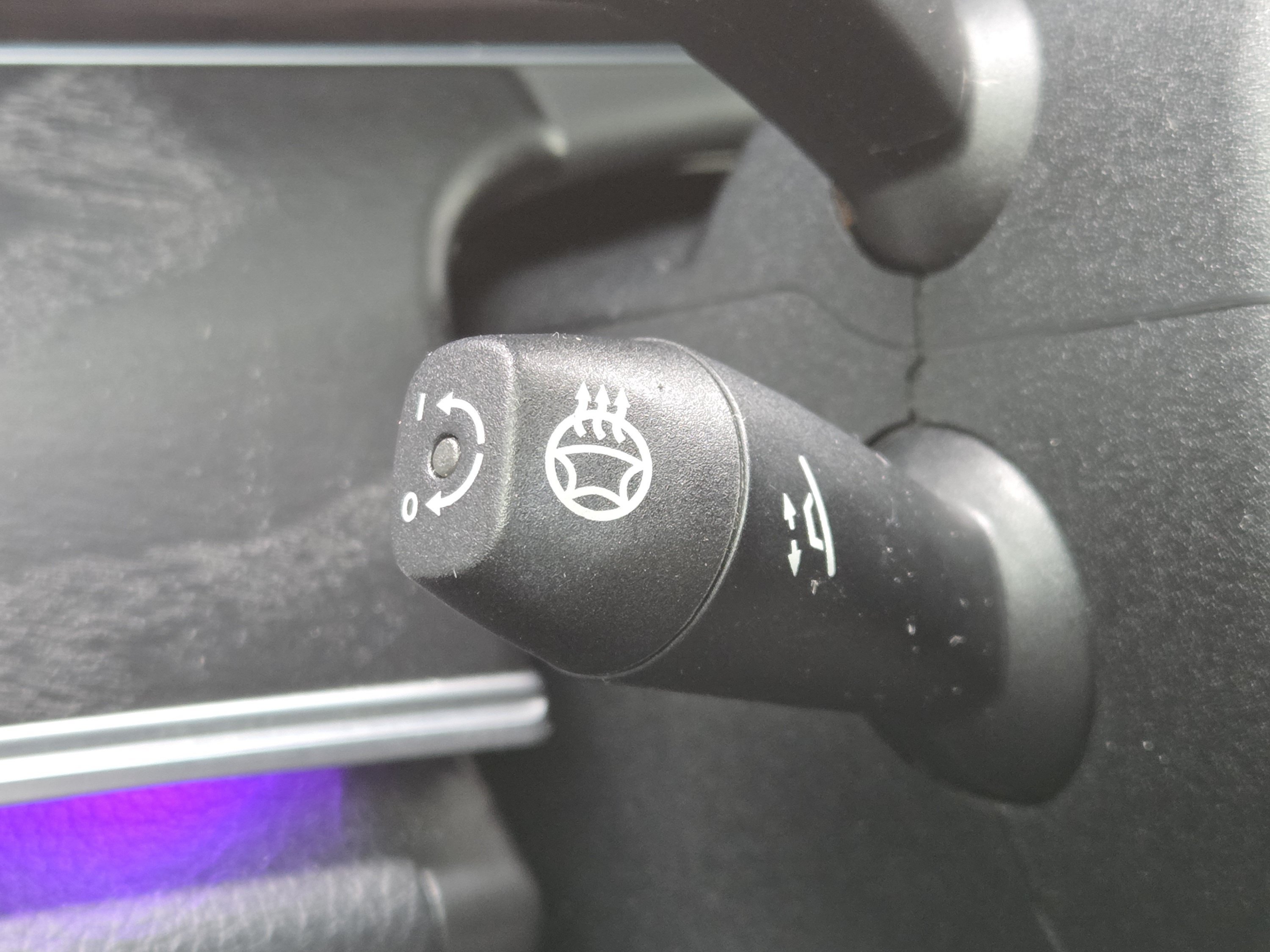Used 2019 Mercedes-Benz E 300 4MATIC image 11