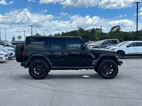 Used 2021 Jeep Wrangler Unlimited Sahara AWD/4WD image 7
