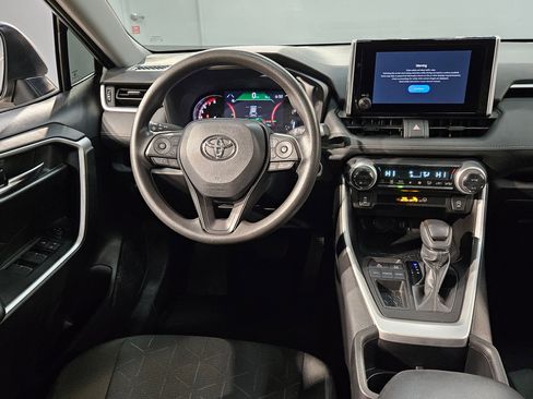 Used 2024 Toyota RAV4 XLE image 9