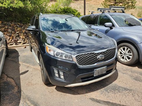 Used 2016 Kia Sorento SX AWD/4WD image 2