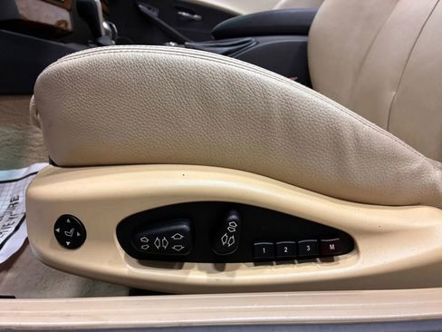 Used 2005 BMW 645Ci Convertible image 19