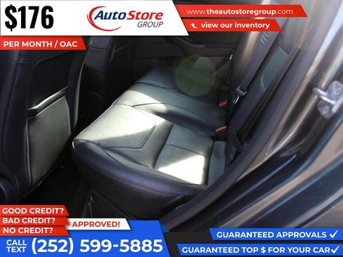 Used 2015 Ford Focus Titanium image 10