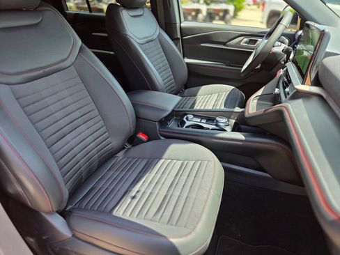 New 2026 Ford Explorer ST-Line w/ ST-Line Street Pack RWD image 10