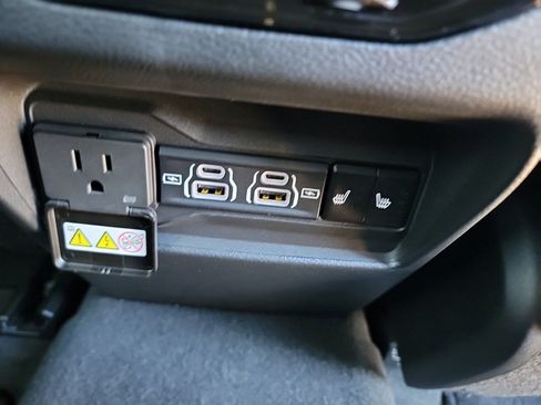 New 2025 Jeep Grand Cherokee Limited 4xe AWD/4WD image 18