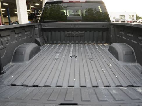 Used 2025 GMC Sierra 3500 SLT w/ SLT Premium Package AWD/4WD image 23