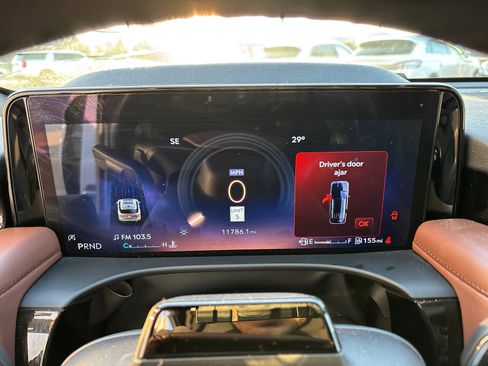 Certified 2025 Lincoln Aviator Reserve w/ Equipment Group 201A image 15