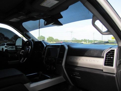 Used 2019 Ford F350 Lariat w/ Lariat Ultimate Package image 7