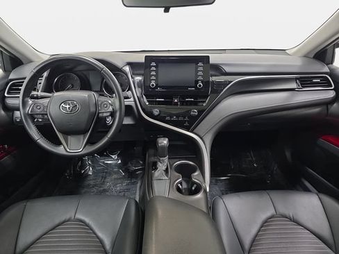 Used 2021 Toyota Camry SE FWD image 10