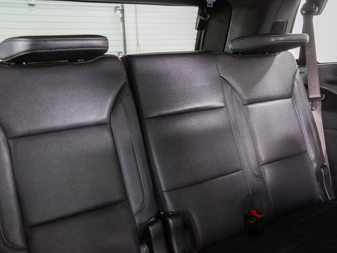 Used 2024 Chevrolet Tahoe Z71 w/ Luxury Package AWD/4WD image 34