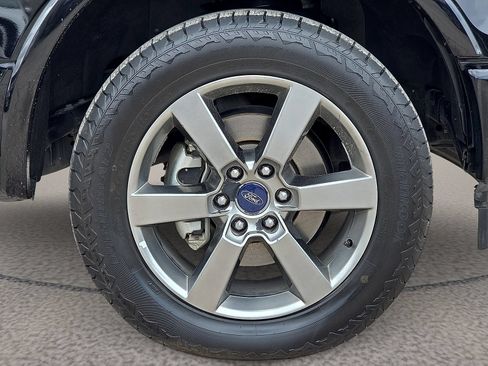 Used 2017 Ford F150 Lariat w/ Equipment Group 502A Luxury AWD/4WD image 8