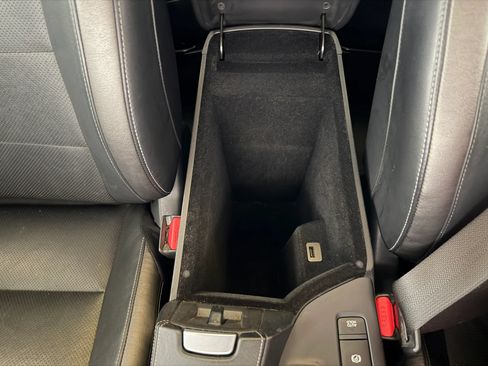 Used 2019 INFINITI QX50 Essential AWD/4WD image 31