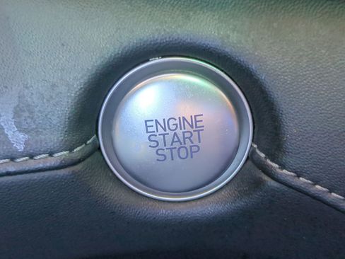 Used 2022 Hyundai Santa Fe Limited image 22