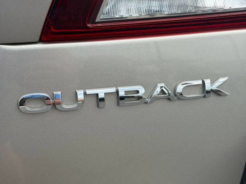 Used 2019 Subaru Outback 2.5i Limited w/ Protection Package #1 AWD/4WD image 14