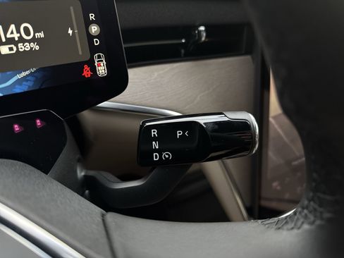 New 2025 Volvo EX90 Plus image 16