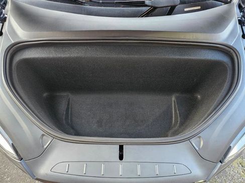 Used 2022 Tesla Model X image 26