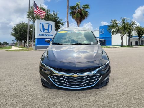 Used 2023 Chevrolet Malibu LT FWD image 2