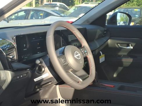 New 2026 Nissan Kicks SR w/ SR Premium Package AWD/4WD image 8