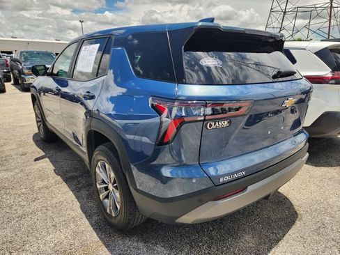 Used 2026 Chevrolet Equinox LT FWD image 4