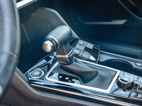 Used 2024 Kia Sportage EX image 19