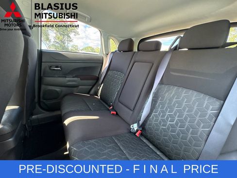 Used 2025 Mitsubishi Outlander Sport ES AWD/4WD image 36