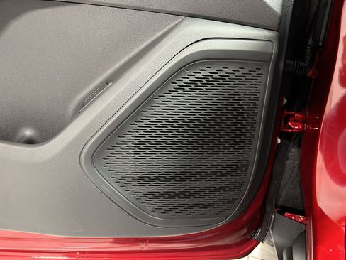 New 2026 Chevrolet Traverse LT w/ Midnight/Sport Edition image 24