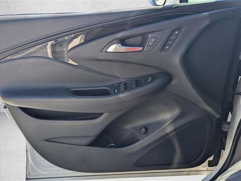 Used 2020 Buick Envision Essence image 10